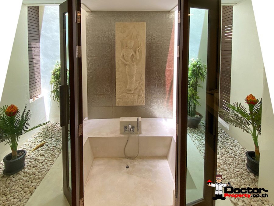 Asian Style 2 Bedroom Villa, near Bangrak Beach, Koh Samui – For Sale